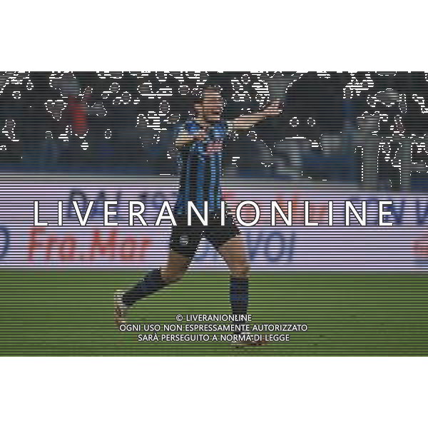 TVRG Atalanta vs Genoa nella foto Marten de Roon (Atalanta) esultanza dopo il gol del 2 a 0 Bergamo 03-12-2025 New Balance Arena - Stadio di Bergamo Atalanta vs Genoa Coppa Italia Frecciarossa - ottavi di finale foto Roberto Garavaglia/Agenzia Aldo Liverani sas