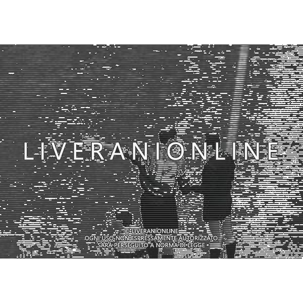 NEG-28-03-1992-MILANO CAMPIONATO DI CALCIO SERIE A INTER-TORINO 0-0 NELLA FOTO DAVIDE CECCOTTI PRENDE IL POSTO DI BENIAMINO ABTE DOPO L\'ESPULSIONE AG ALDO LIVERANI SAS