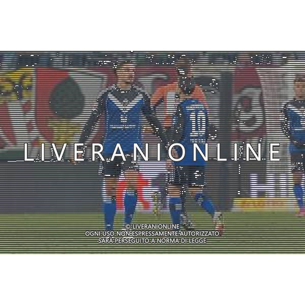 Gui Ramos (Hamburger SV) schaut enttaeuscht, FC Augsburg vs. Hamburger SV, Fussball, 1. Bundesliga, 11. Spieltag, 22.11.2025 DFB regulations prohibit any use of photographs as image sequences and/or quasi-video / action press KARMAPRESS-AG ALDO LIVERANI SAS