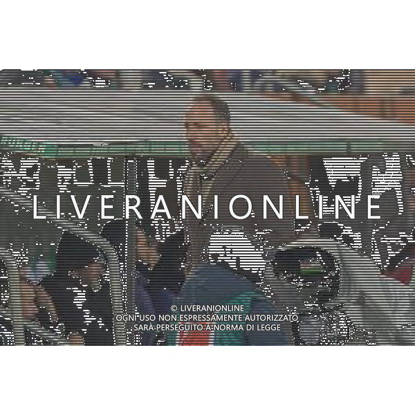 Kaufmaennischer Geschaeftsfuehrer Michael Stroell (FC Augsburg) schaut nachdenklich, FC Augsburg vs. Hamburger SV, Fussball, 1. Bundesliga, 11. Spieltag, 22.11.2025 DFB regulations prohibit any use of photographs as image sequences and/or quasi-video / action press KARMAPRESS-AG ALDO LIVERANI SAS