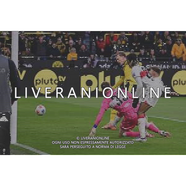 Tor zum 2:0 durch Maximilian Beier #14 (Borussia Dortmund), Borussia Dortmund vs. VfB Stuttgart, Fussball, 1. Bundesliga, 11. Spieltag, 22.11.2025 DFB regulations prohibit any use of photographs as image sequences and/or quasi-video / action press AG KARMAPRESS-AG ALDO LIVERANI SAS