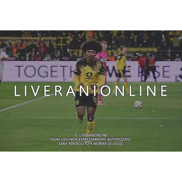 Tor zum 3:2 durch Karim Adeyemi #27 (Borussia Dortmund), Borussia Dortmund vs. VfB Stuttgart, Fussball, 1. Bundesliga, 11. Spieltag, 22.11.2025 DFB regulations prohibit any use of photographs as image sequences and/or quasi-video / action press AG KARMAPRESS-AG ALDO LIVERANI SAS