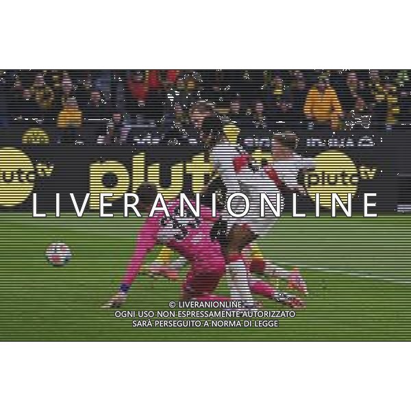 Tor zum 2:0 durch Maximilian Beier #14 (Borussia Dortmund), Borussia Dortmund vs. VfB Stuttgart, Fussball, 1. Bundesliga, 11. Spieltag, 22.11.2025 DFB regulations prohibit any use of photographs as image sequences and/or quasi-video / action press AG KARMAPRESS-AG ALDO LIVERANI SAS