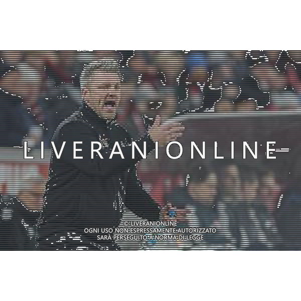 1. Bundesliga - 25/26 - 1. FC Köln - Eintracht Frankfurt am 22.11.2025 im RheinEnergieSTADION in Köln Trainer Lukasz Kwasniok (Koeln) gestikuliert Foto: osnapix / Marcus Hirnschal DFL regulations prohibit any use of photographs as image sequences and/or quasi-video / action press