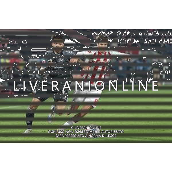 1. Bundesliga - 25/26 - 1. FC Köln - Eintracht Frankfurt am 22.11.2025 im RheinEnergieSTADION in Köln Nnamdi Collins (Frankfurt 34) gegen Denis Huseinbasic (Koeln 8) Foto: osnapix / Marcus Hirnschal DFL regulations prohibit any use of photographs as image sequences and/or quasi-video / action press