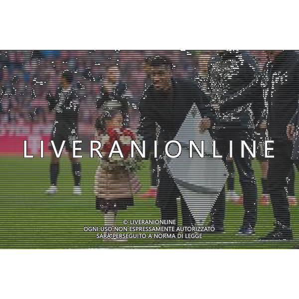 Verabschiedung von Kingsley Coman durch Sportdirektor Christoph Freund (FC Bayern Muenchen), Sportvorstand Max Ebert (FC Bayern Muenchen), Jan-Christian Dreesen, Vorstandsvorsitzender FC Bayern Muenchen AG, FC Bayern Muenchen vs. FC St. Pauli, Fussball, 1. Bundesliga, 12. Spieltag, 29.11.2025 DFB regulations prohibit any use of photographs as image sequences and/or quasi-video / action press AG KARMAPRESS-AG ALDO LIVERANI SAS