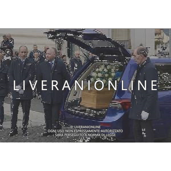 Roma 03 Dicembre 2025 Funerali di Nicola Pietrangeli a Roma nella Chiesa Parrocchiale Gran Madre di Dio. Nella Foto: arrivo del feretro Foto Credit: Andrea Bracaglia- AGENZIA ALDO LIVERANI SAS