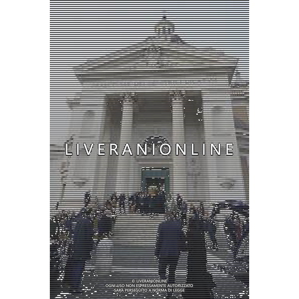 Roma 03 Dicembre 2025 Funerali di Nicola Pietrangeli a Roma nella Chiesa Parrocchiale Gran Madre di Dio. Nella Foto: arrivo del feretro Foto Credit: Andrea Bracaglia- AGENZIA ALDO LIVERANI SAS