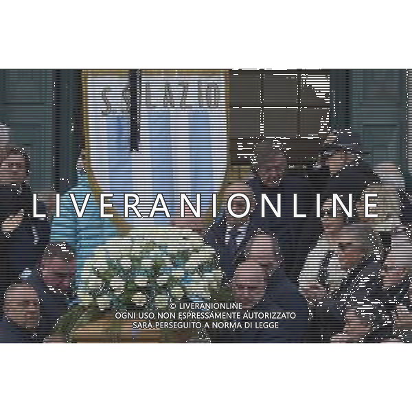 Roma 03 Dicembre 2025 Funerali di Nicola Pietrangeli a Roma nella Chiesa Parrocchiale Gran Madre di Dio. Nella Foto: uscita del feretro - adriano panatta Foto Credit: Andrea Bracaglia- AGENZIA ALDO LIVERANI SAS