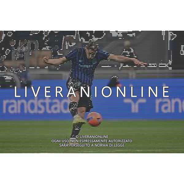 Inter vs Venezia nella foto Francesco Pio Esposito (Inter) segna il gol del 2 a 0 Milano 03-12-2025 Stadio Giuseppe Meazza - San Siro Inter vs Venezia Coppa Italia Frecciarossa - ottavi di finale foto Roberto Garavaglia/Agenzia Aldo Liverani sas