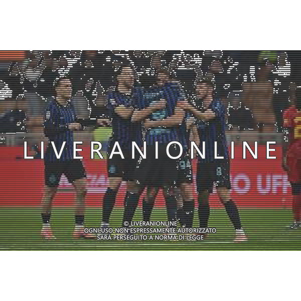 Inter vs Venezia nella foto giocatori Inter esultanza dopo il gol del 2 a 0 Milano 03-12-2025 Stadio Giuseppe Meazza - San Siro Inter vs Venezia Coppa Italia Frecciarossa - ottavi di finale foto Roberto Garavaglia/Agenzia Aldo Liverani sas