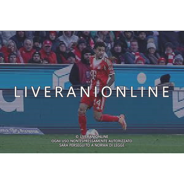 Luis Diaz #14 (FC Bayern Muenchen) in Aktion, FC Bayern Muenchen vs. SC Freiburg, Fussball, Bundesliga, DFL, Saison 2025/2026, Hinrunde, 22.11.2025 DFB regulations prohibit any use of photographs as image sequences and/or quasi-video / action press AG KARMAPRESS-AG ALDO LIVERANI SAS