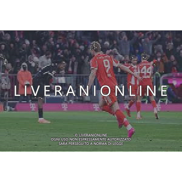 Jubel bei Harry Kane #9 (FC Bayern Muenchen) nach seinem Tor zum 4:2, FC Bayern Muenchen vs. SC Freiburg, Fussball, Bundesliga, DFL, Saison 2025/2026, Hinrunde, 22.11.2025 DFB regulations prohibit any use of photographs as image sequences and/or quasi-video / action press AG KARMAPRESS-AG ALDO LIVERANI SAS