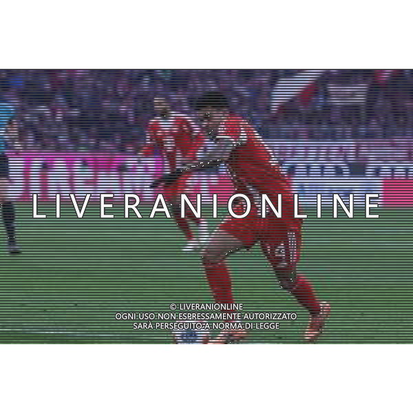 Luis Diaz #14 (FC Bayern Muenchen) in Aktion, FC Bayern Muenchen vs. SC Freiburg, Fussball, Bundesliga, DFL, Saison 2025/2026, Hinrunde, 22.11.2025 DFB regulations prohibit any use of photographs as image sequences and/or quasi-video / action press AG KARMAPRESS-AG ALDO LIVERANI SAS