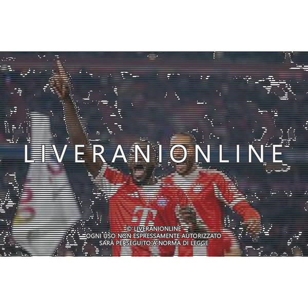 Dayot Upamecano #2 (FC Bayern Muenchen) Torjubel zum 3:2, Jonathan Tah #4 (FC Bayern Muenchen), FC Bayern Muenchen - SC Freiburg, Fussball, Bundesliga, 11. Spieltag, 22.11.2025 DFB regulations prohibit any use of photographs as image sequences and/or quasi-video / action press AG KARMAPRESS-AG ALDO LIVERANI SAS