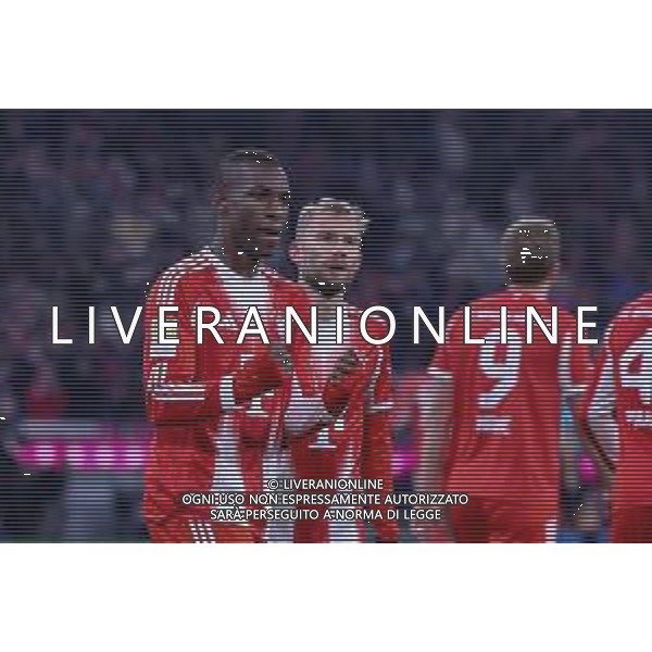 Nicolas Jackson #11 (FC Bayern Muenchen) jubelt nach seinem Treffer zum 5:2, mit Konrad Laimer #27 (FC Bayern Muenchen), FC Bayern Muenchen vs. SC Freiburg, Fussball, Bundesliga, DFL, Saison 2025/2026, Hinrunde, 22.11.2025 DFB regulations prohibit any use of photographs as image sequences and/or quasi-video / action press AG KARMAPRESS-AG ALDO LIVERANI SAS