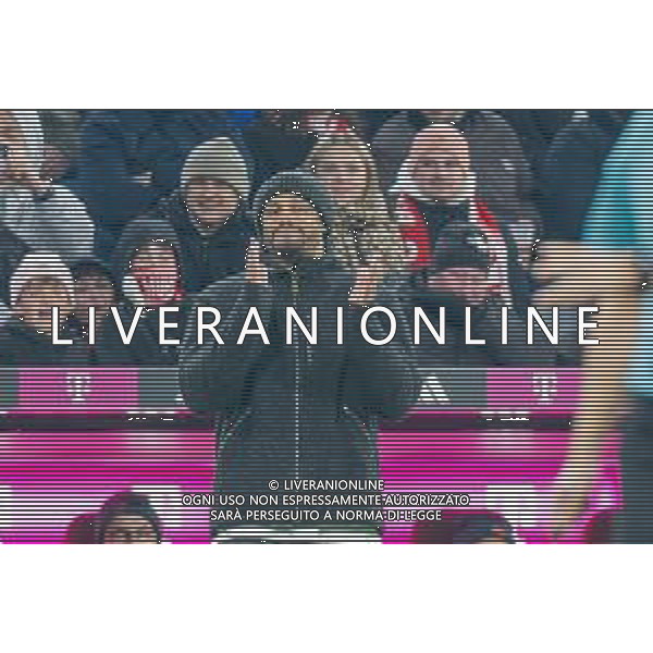 Cheftrainer Vincent Kompany (FC Bayern Muenchen) strahlt, gluecklich ueber das 6:2, FC Bayern Muenchen - SC Freiburg, Fussball, Bundesliga, 11. Spieltag, 22.11.2025 DFB regulations prohibit any use of photographs as image sequences and/or quasi-video / action press AG KARMAPRESS-AG ALDO LIVERANI SAS