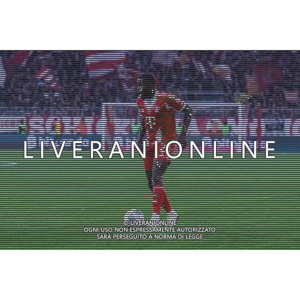 Dayot Upamecano #2 (FC Bayern Muenchen) in Aktion, FC Bayern Muenchen vs. SC Freiburg, Fussball, Bundesliga, DFL, Saison 2025/2026, Hinrunde, 22.11.2025 DFB regulations prohibit any use of photographs as image sequences and/or quasi-video / action press AG KARMAPRESS-AG ALDO LIVERANI SAS