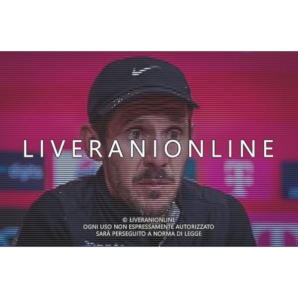 Chef-Trainer Julian Schuster (SC Freiburg) auf der Pressekonferenz nach dem Spiel, FC Bayern Muenchen vs. SC Freiburg, Fussball, Bundesliga, DFL, Saison 2025/2026, Hinrunde, 22.11.2025 DFB regulations prohibit any use of photographs as image sequences and/or quasi-video / action press AG KARMAPRESS-AG ALDO LIVERANI SAS