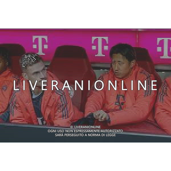 Joshua Kimmich #6 (FC Bayern Muenchen) auf der Auswechselbank mit Hiroki Ito #21 (FC Bayern Muenchen), FC Bayern Muenchen - SC Freiburg, Fussball, Bundesliga, 11. Spieltag, 22.11.2025 DFB regulations prohibit any use of photographs as image sequences and/or quasi-video / action press AG KARMAPRESS-AG ALDO LIVERANI SAS