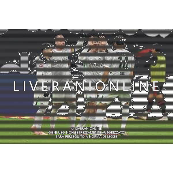 Torjubel der Mannschaft (VfL Wolfsburg) nach dem 0:1 durch Aaron Zehnter #25 (VfL Wolfsburg), mit Maximilian Arnold #27 (VfL Wolfsburg), Mohammed Amoura #9 (VfL Wolfsburg) und Christian Eriksen #24 (VfL Wolfsburg), Eintracht Frankfurt vs. VfL Wolfsburg, Fussball, Bundesliga, DFL, Saison 2025/2026, Hinrunde, 12. Spieltag, 30.11.2025 DFB regulations prohibit any use of photographs as image sequences and/or quasi-video / action press AG KARMAPRESS-AG ALDO LIVERANI SAS