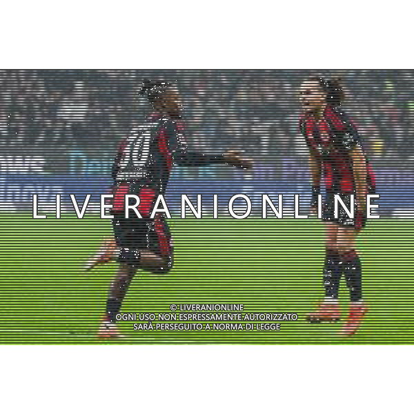 Michy Batshuayi #30 (Eintracht Frankfurt),Torschuetze des 1:1, jubelt mit Arthur Theate #3 (Eintracht Frankfurt), Eintracht Frankfurt vs. VfL Wolfsburg, Fussball, Bundesliga, DFL, Saison 2025/2026, Hinrunde, 12. Spieltag, 30.11.2025 DFB regulations prohibit any use of photographs as image sequences and/or quasi-video / action press AG KARMAPRESS-AG ALDO LIVERANI SAS