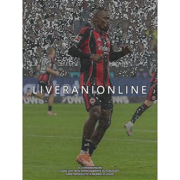 Michy Batshuayi #30 (Eintracht Frankfurt) mit seinem Jubel nach dem Elfmetertor zum 1:1, Eintracht Frankfurt vs. VfL Wolfsburg, Fussball, Bundesliga, DFL, Saison 2025/2026, Hinrunde, 12. Spieltag, 30.11.2025 DFB regulations prohibit any use of photographs as image sequences and/or quasi-video / action press AG KARMAPRESS-AG ALDO LIVERANI SAS