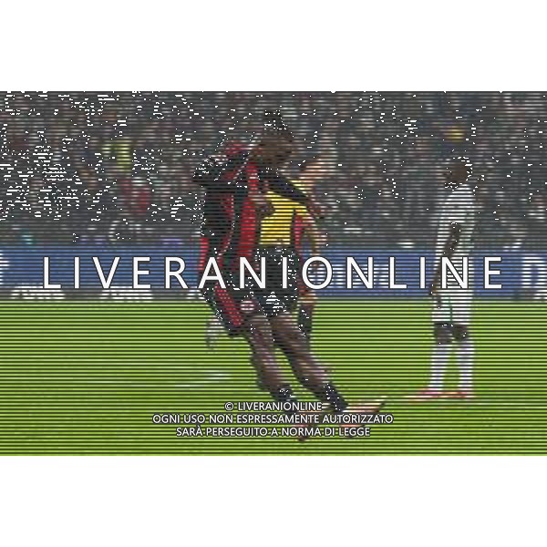 Michy Batshuayi #30 (Eintracht Frankfurt) jubelt nach seinem Tor zum 1:1, Eintracht Frankfurt vs. VfL Wolfsburg, Fussball, Bundesliga, DFL, Saison 2025/2026, Hinrunde, 12. Spieltag, 30.11.2025 DFB regulations prohibit any use of photographs as image sequences and/or quasi-video / action press AG KARMAPRESS-AG ALDO LIVERANI SAS