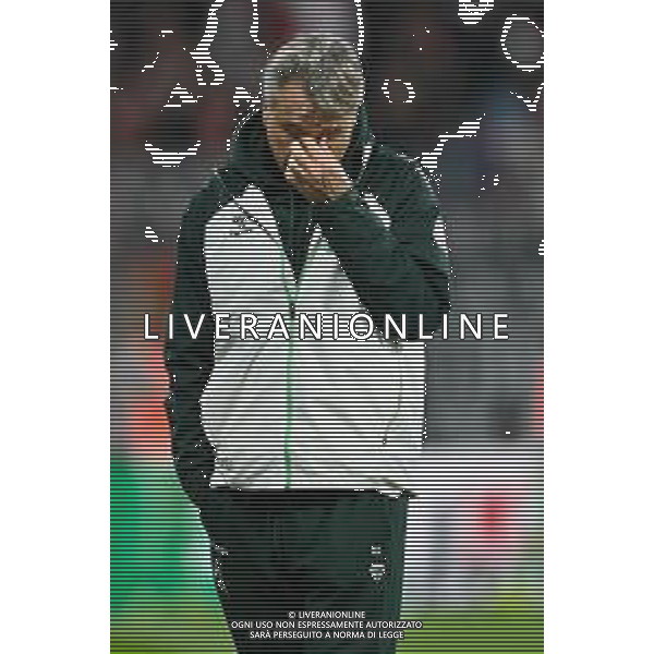 1. Bundesliga: SV Werder Bremen - 1. FC Köln am 29.11.2025 im Weserstadion in Bremen Trainer Horst Steffen (Bremen) unzufrieden, enttäuscht, enttaeuscht, niedergeschlagen. Foto: osnapix / Michael Titgemeyer DFL regulations prohibit any use of photographs as image sequences and/or quasi-video. / action press AG KARMAPRESS-AG ALDO LIVERANI SAS
