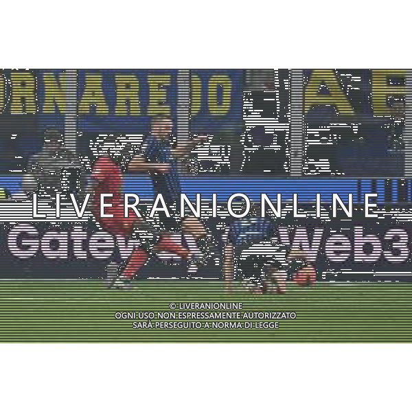 Inter vs Venezia nella foto Richie Sagrado (Venezia) segna il gol dell\'1 a 4 Milano 03-12-2025 Stadio Giuseppe Meazza - San Siro Inter vs Venezia Coppa Italia Frecciarossa - ottavi di finale foto Roberto Garavaglia/Agenzia Aldo Liverani sas