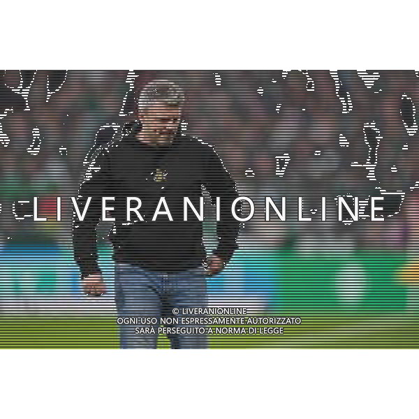 1. Bundesliga: SV Werder Bremen - 1. FC Köln am 29.11.2025 im Weserstadion in Bremen Trainer Lukasz Kwasniok (1. FC Koeln) unzufrieden, enttäuscht, enttaeuscht, niedergeschlagen. Foto: osnapix / Michael Titgemeyer DFL regulations prohibit any use of photographs as image sequences and/or quasi-video. / action press AG KARMAPRESS-AG ALDO LIVERANI SAS