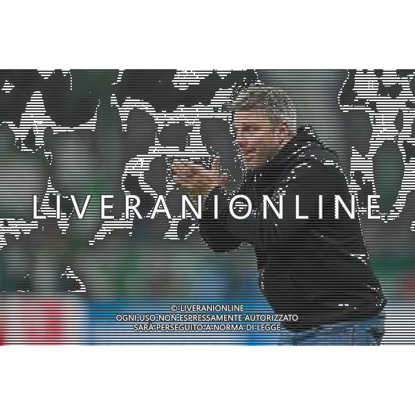 1. Bundesliga: SV Werder Bremen - 1. FC Köln am 29.11.2025 im Weserstadion in Bremen Trainer Lukasz Kwasniok (1. FC Koeln) gibt lautstark Anweisungen Foto: osnapix / Michael Titgemeyer DFL regulations prohibit any use of photographs as image sequences and/or quasi-video. / action press AG KARMAPRESS-AG ALDO LIVERANI SAS