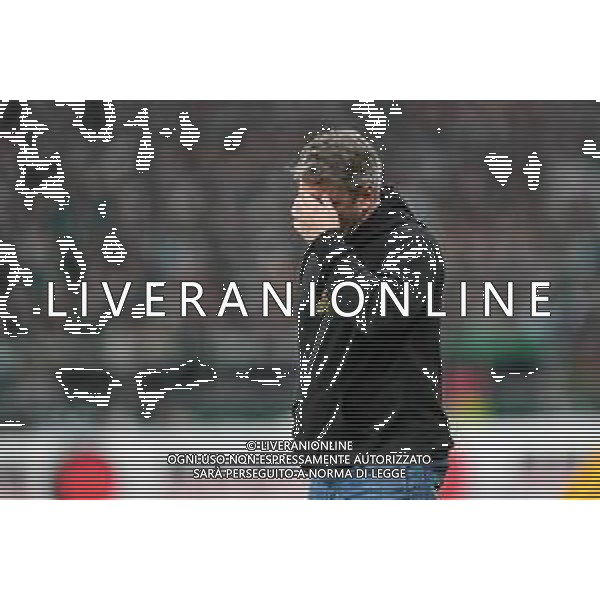 1. Bundesliga: SV Werder Bremen - 1. FC Köln am 29.11.2025 im Weserstadion in Bremen Trainer Lukasz Kwasniok (1. FC Koeln) unzufrieden, enttäuscht, enttaeuscht, niedergeschlagen. Foto: osnapix / Michael Titgemeyer DFL regulations prohibit any use of photographs as image sequences and/or quasi-video. / action press AG KARMAPRESS-AG ALDO LIVERANI SAS