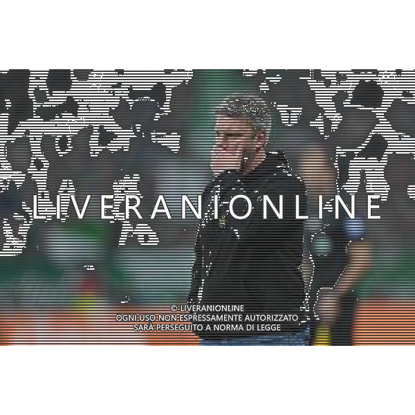 1. Bundesliga: SV Werder Bremen - 1. FC Köln am 29.11.2025 im Weserstadion in Bremen Trainer Lukasz Kwasniok (1. FC Koeln) unzufrieden, enttäuscht, enttaeuscht, niedergeschlagen. Foto: osnapix / Michael Titgemeyer DFL regulations prohibit any use of photographs as image sequences and/or quasi-video. / action press AG KARMAPRESS-AG ALDO LIVERANI SAS