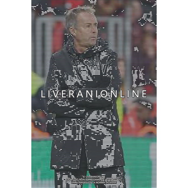 1. Bundesliga - Bayer 04 Leverkusen - Borussia Dortmund am 29.11.2025 in der BayArena in Leverkusen Trainer Kasper Hjulmand (Leverkusen) nachdenklich Foto: osnapix / Marcus Hirnschal DFL regulations prohibit any use of photographs as image sequences and/or quasi-video / action press AG KARMAPRESS-AG ALDO LIVERANI SAS