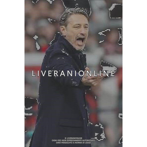 1. Bundesliga - Bayer 04 Leverkusen - Borussia Dortmund am 29.11.2025 in der BayArena in Leverkusen Trainer Niko Kovac (Dortmund) gibt lautstark Anweisungen Foto: osnapix / Marcus Hirnschal DFL regulations prohibit any use of photographs as image sequences and/or quasi-video / action press AG KARMAPRESS-AG ALDO LIVERANI SAS