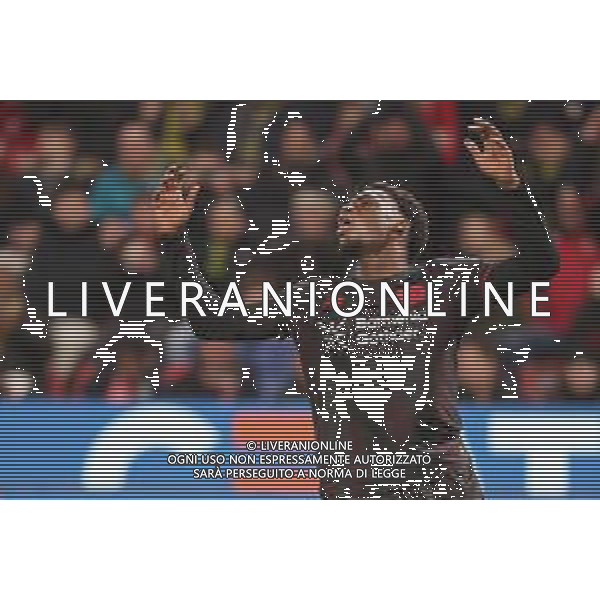 1. Bundesliga - Bayer 04 Leverkusen - Borussia Dortmund am 29.11.2025 in der BayArena in Leverkusen Ernest Poku (Leverkusen 19) unzufrieden, enttäuscht, enttaeuscht, niedergeschlagen Foto: osnapix / Marcus Hirnschal DFL regulations prohibit any use of photographs as image sequences and/or quasi-video / action press AG KARMAPRESS-AG ALDO LIVERANI SAS