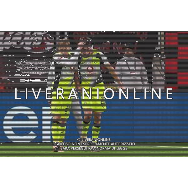 1. Bundesliga - Bayer 04 Leverkusen - Borussia Dortmund am 29.11.2025 in der BayArena in Leverkusen Jubel, Torjubel, Torschuetze, Torschütze Aaron Anselmino (Dortmund 28) jubelt nach seinem Tor zum 0 zu 1 mit Daniel Svensson (Dortmund 24) Foto: osnapix / Marcus Hirnschal DFL regulations prohibit any use of photographs as image sequences and/or quasi-video / action press AG KARMAPRESS-AG ALDO LIVERANI SAS