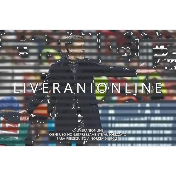 1. Bundesliga - Bayer 04 Leverkusen - Borussia Dortmund am 29.11.2025 in der BayArena in Leverkusen Trainer Niko Kovac (Dortmund) gestikuliert Foto: osnapix / Marcus Hirnschal DFL regulations prohibit any use of photographs as image sequences and/or quasi-video / action press AG KARMAPRESS-AG ALDO LIVERANI SAS