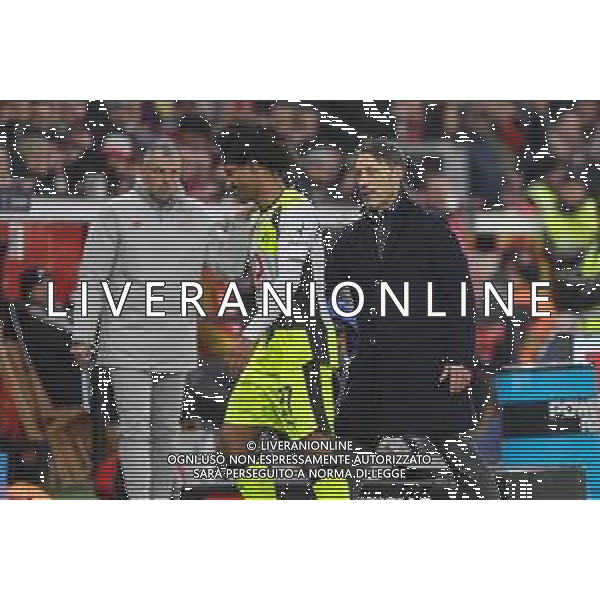 1. Bundesliga - Bayer 04 Leverkusen - Borussia Dortmund am 29.11.2025 in der BayArena in Leverkusen Trainer Niko Kovac (Dortmund) und Karim Adeyemi (Dortmund 27) Foto: osnapix / Marcus Hirnschal DFL regulations prohibit any use of photographs as image sequences and/or quasi-video / action press AG KARMAPRESS-AG ALDO LIVERANI SAS