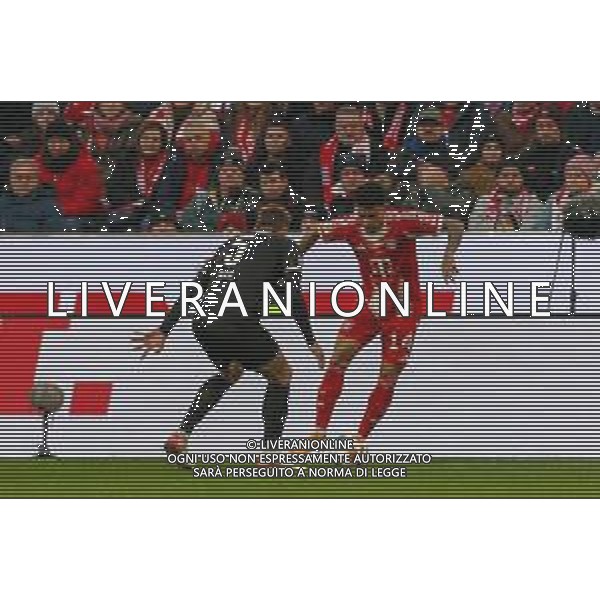 im Zweikampf, Aktion, mit Hauke Wahl #5 (FC St. Pauli), Luis Diaz #14 (FC Bayern Muenchen), FC Bayern Muenchen vs. FC St. Pauli, Fussball, 1. Bundesliga, 12. Spieltag, 29.11.2025 DFB regulations prohibit any use of photographs as image sequences and/or quasi-video / action press AG KARMAPRESS-AG ALDO LIVERANI SAS