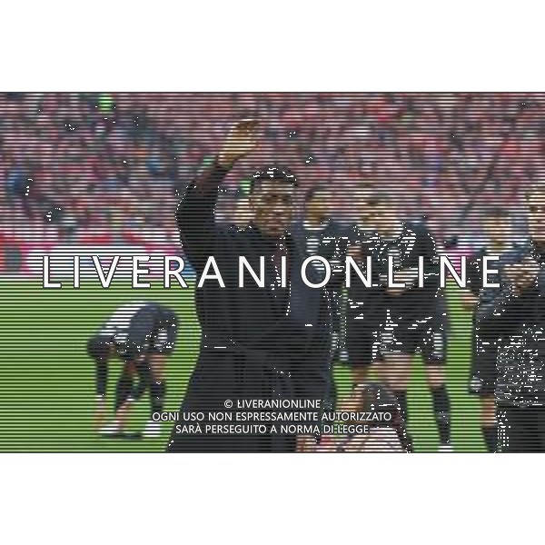 Verabschiedung von Kingsley Coman, FC Bayern Muenchen vs. FC St. Pauli, Fussball, 1. Bundesliga, 12. Spieltag, 29.11.2025 DFB regulations prohibit any use of photographs as image sequences and/or quasi-video / action press AG KARMAPRESS-AG ALDO LIVERANI SAS