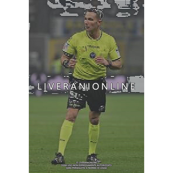 Inter vs Venezia nella foto l\'arbitro Davide Di Marco di Ciampino (Roma) Milano 03-12-2025 Stadio Giuseppe Meazza - San Siro Inter vs Venezia Coppa Italia Frecciarossa - ottavi di finale foto Roberto Garavaglia/Agenzia Aldo Liverani sas