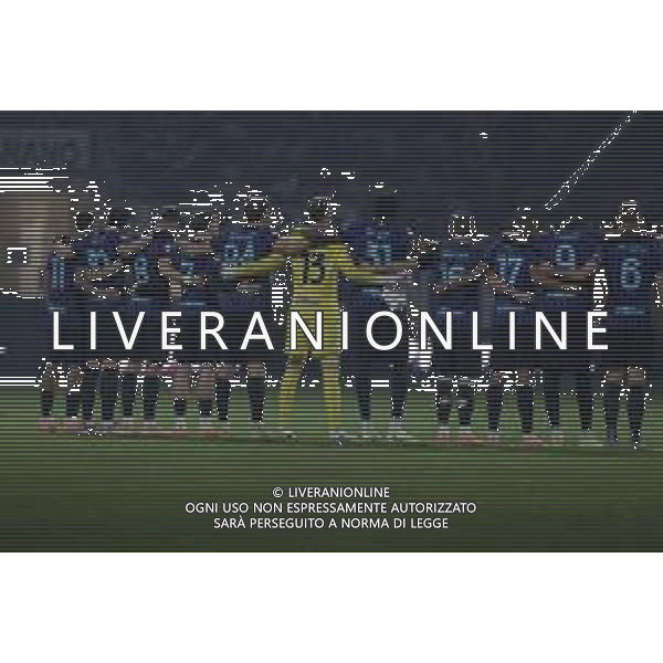LA FORMAZIONE DELL’INTER SCHIERATA DURANTE IL MINUTO DI SILENZIO - INTER vs VENEZIA COPPA ITALIA OTTAVI DI FINALE 03.12.2025 ©PAOLO GIAMPIETRI - AGENZIA ALDO LIVERANI SAS