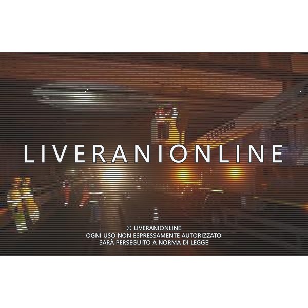 IMOLA 03 12 2025 UN CAMION CON IL CARICO TROPPO ALTO SBATTE NEL SOTTOPASSO DELL’AUTOSTRADA A14 ALTEZZA HOTEL MOLINO ROSSO CASELLO DI IMOLA ©SANNA - AGENZIA ALDO LIVERANI SAS