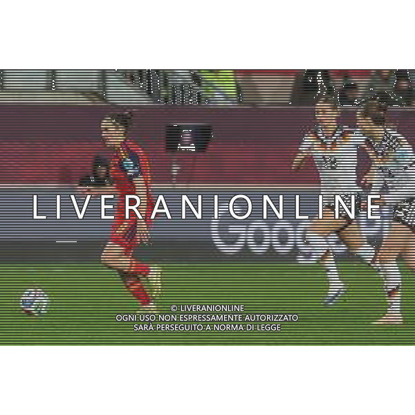 Mariona Caldentey Oliver # (Spanien / Seleccion Espanola Femenina de Futbol) in Aktion, mit Selina Cerci #15 (Deutschland) und Jule Brand #22 (Deutschland), Deutschland vs. Spanien, Fussball, Frauen, UEFA, Women’s Nations League, Saison 2025/2026, Finale - Runde 1 von 2, 28.11.2025 / action press AG KARMAPRESS-AG ALDO LIVERANI SAS