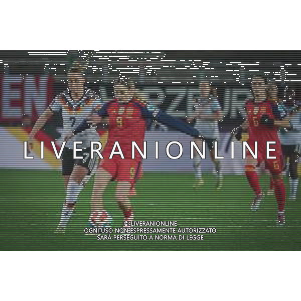 Giulia Gwinn #7 (Deutschland) und Esther Gonzalez # (Spanien / Seleccion Espanola Femenina de Futbol) in Aktion, Deutschland vs. Spanien, Fussball, Frauen, UEFA, Women’s Nations League, Saison 2025/2026, Finale - Runde 1 von 2, 28.11.2025 / action press AG KARMAPRESS-AG ALDO LIVERANI SAS