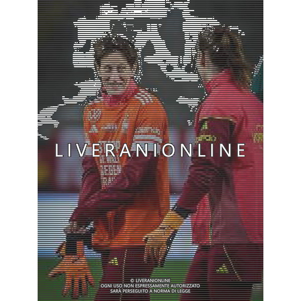 Ann-Katrin Berger #1 (Deutschland) mit Stina Johannes #12 (Deutschland), warm-up, Deutschland vs. Spanien, Fussball, Frauen, UEFA, Women’s Nations League, Saison 2025/2026, Finale - Runde 1 von 2, 28.11.2025 / action press AG KARMAPRESS-AG ALDO LIVERANI SAS