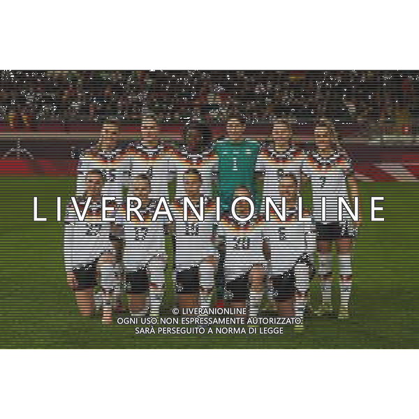 Mannschaftsfoto der deutschen Mannschaft, Deutschland vs. Spanien, Fussball, Frauen, UEFA, Women’s Nations League, Saison 2025/2026, Finale - Runde 1 von 2, 28.11.2025 / action press AG KARMAPRESS-AG ALDO LIVERANI SAS