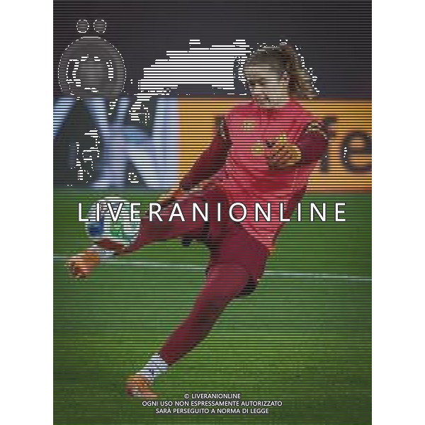 Stina Johannes #12 (Deutschland) warm-up, Deutschland vs. Spanien, Fussball, Frauen, UEFA, Women’s Nations League, Saison 2025/2026, Finale - Runde 1 von 2, 28.11.2025 / action press AG KARMAPRESS-AG ALDO LIVERANI SAS